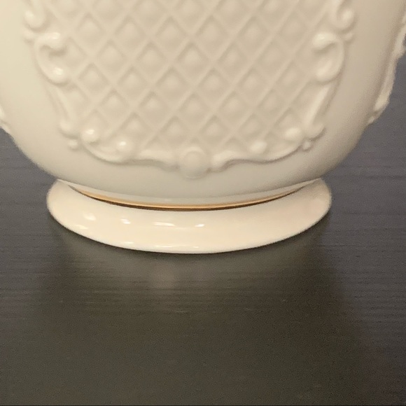 Lenox Canterbury Collection 4” Treat Bowl - Picture 4 of 8